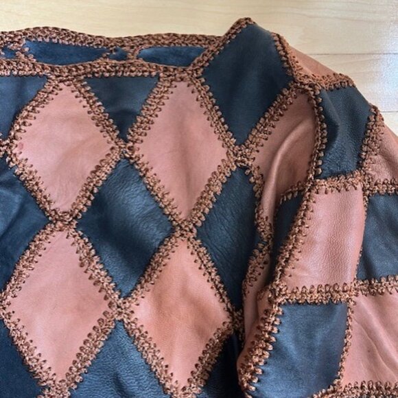 SOLD - 70s VINTAGE LEATHER BLACK & TAN TOP - Picture 2 of 5